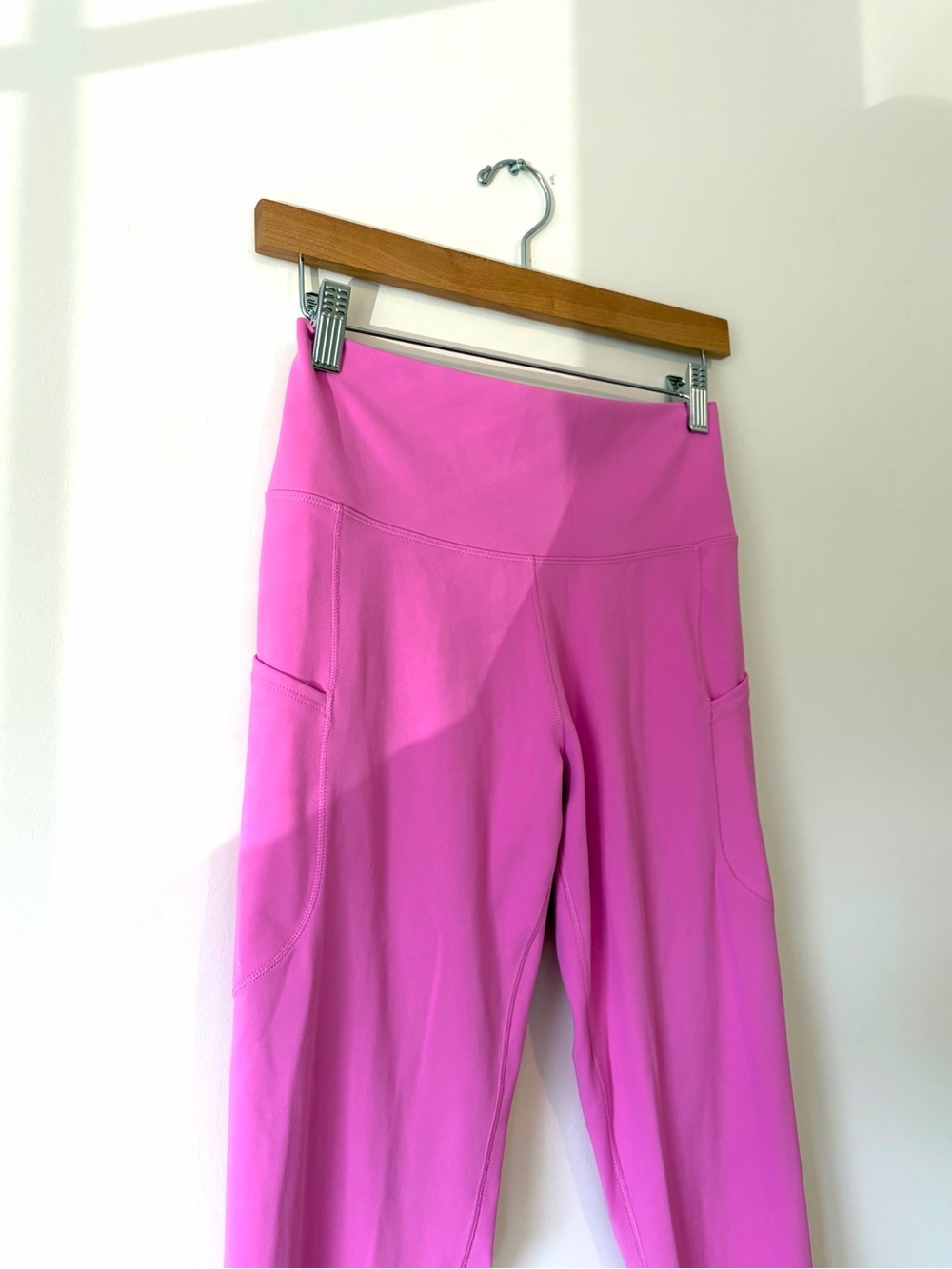 Nike One Dri-Fit Bright Pink High-Waist Leggings with Side Pockets